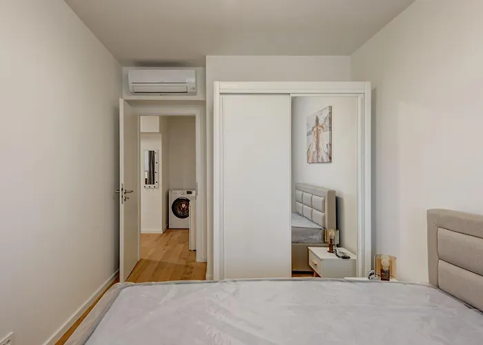 Bliss - Elegant And Cozy * Bucureşti